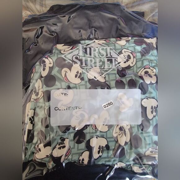 Avenue Navy/Black Lace Trim Tops + Bonus Leggings - Picture 6 of 6